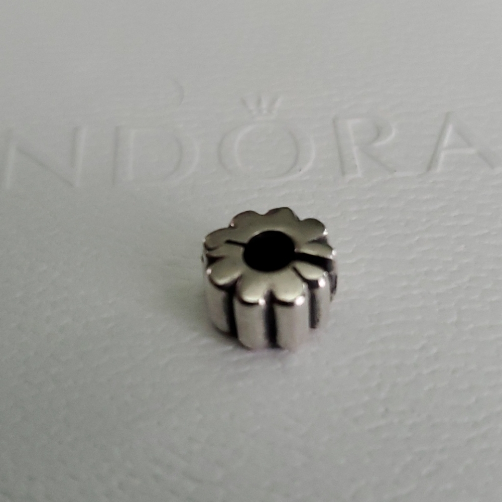 Authentic Pandora bracelet - Picture 11 of 15
